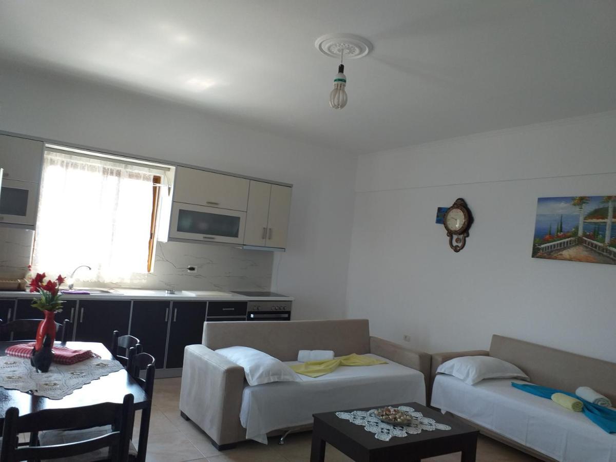 Grand Seaview Apartments Ksamil Eksteriør billede