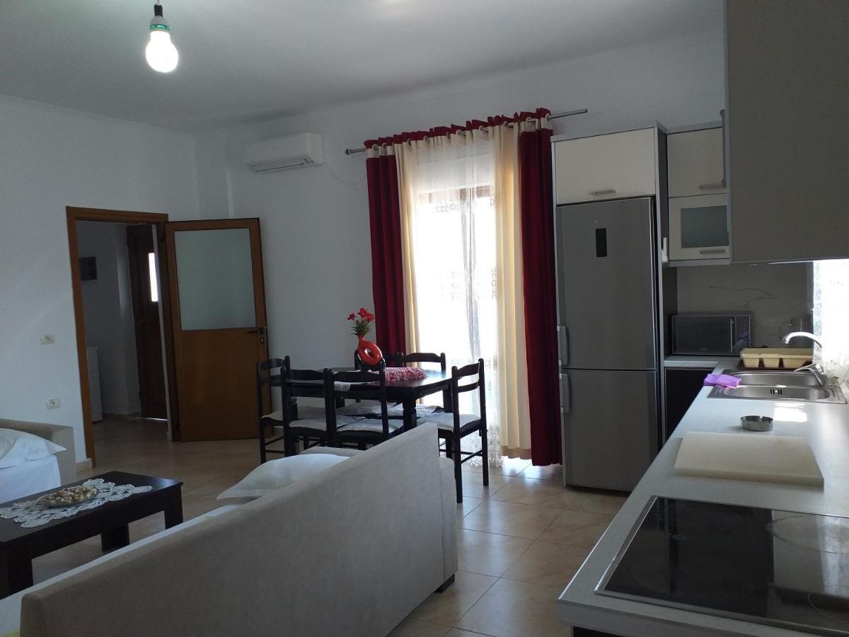 Grand Seaview Apartments Ksamil Eksteriør billede