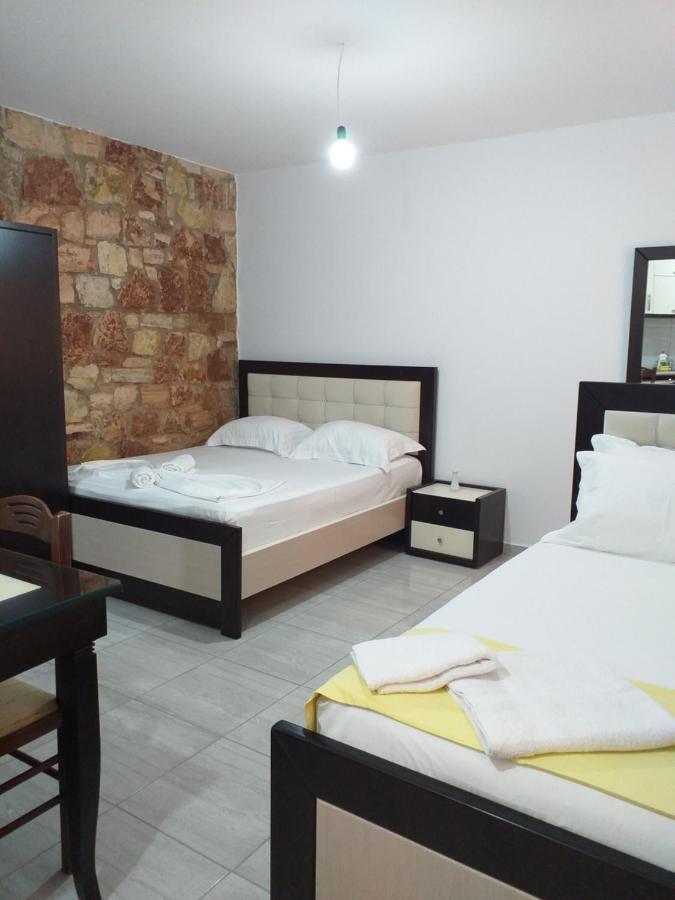 Grand Seaview Apartments Ksamil Eksteriør billede