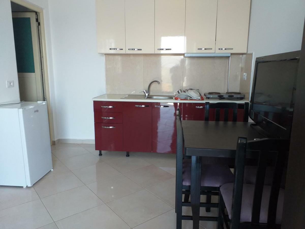 Grand Seaview Apartments Ksamil Eksteriør billede