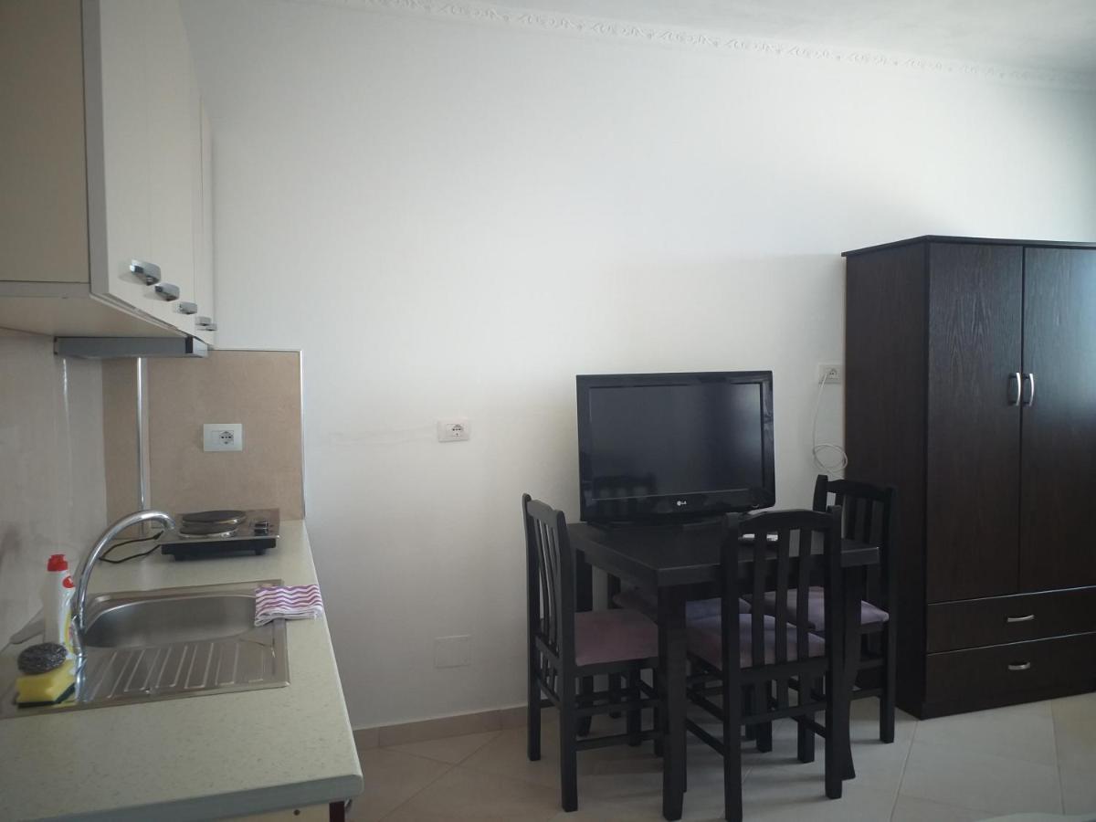 Grand Seaview Apartments Ksamil Eksteriør billede