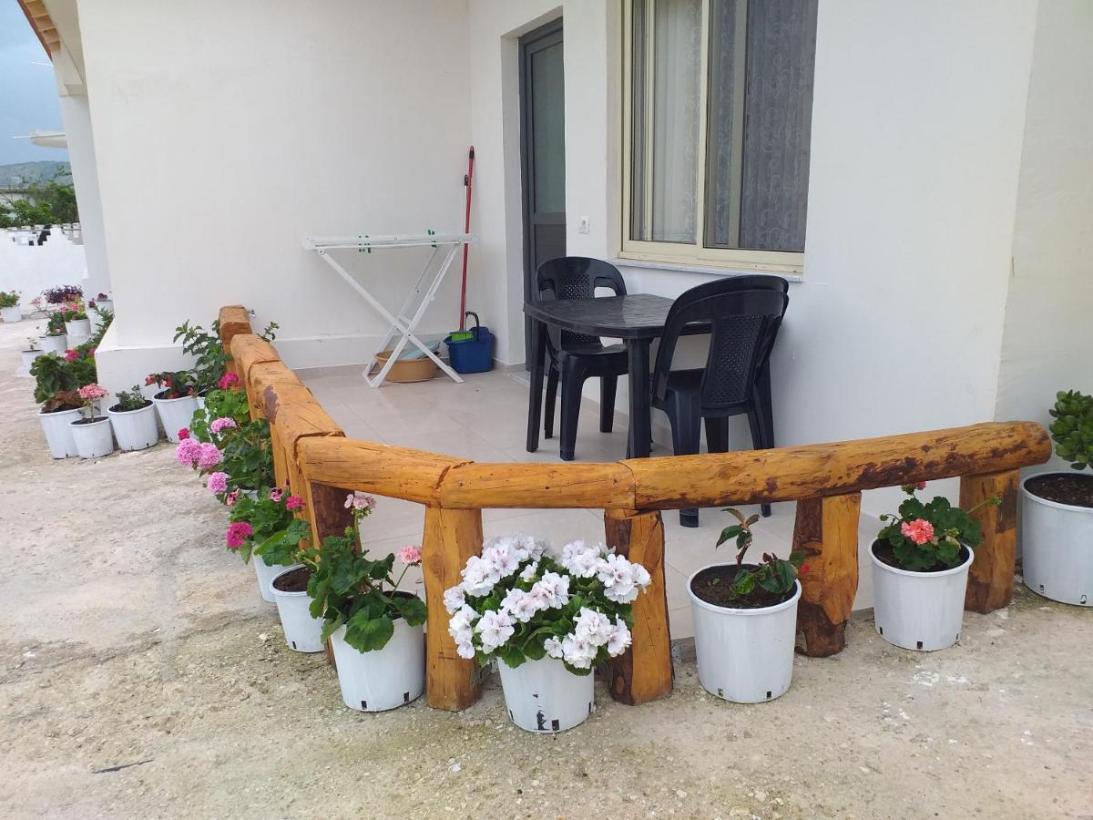 Grand Seaview Apartments Ksamil Eksteriør billede